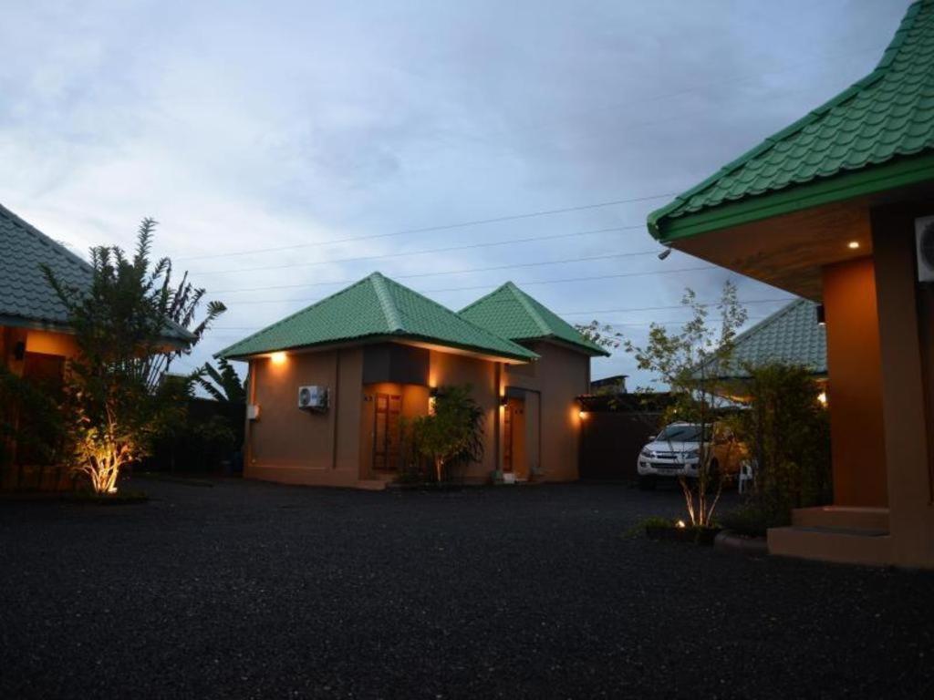 Sucholtee Resort Surat Thani Bagian luar foto
