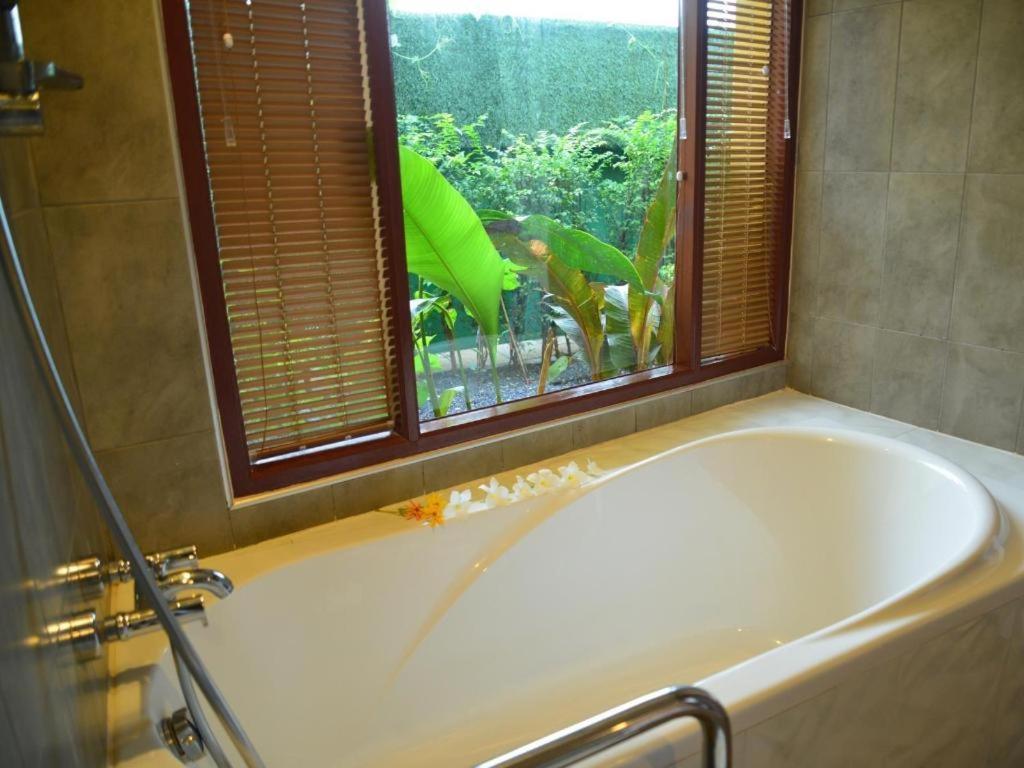 Sucholtee Resort Surat Thani Bagian luar foto
